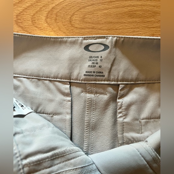 Oakley Golf Shorts - Picture 3 of 3
